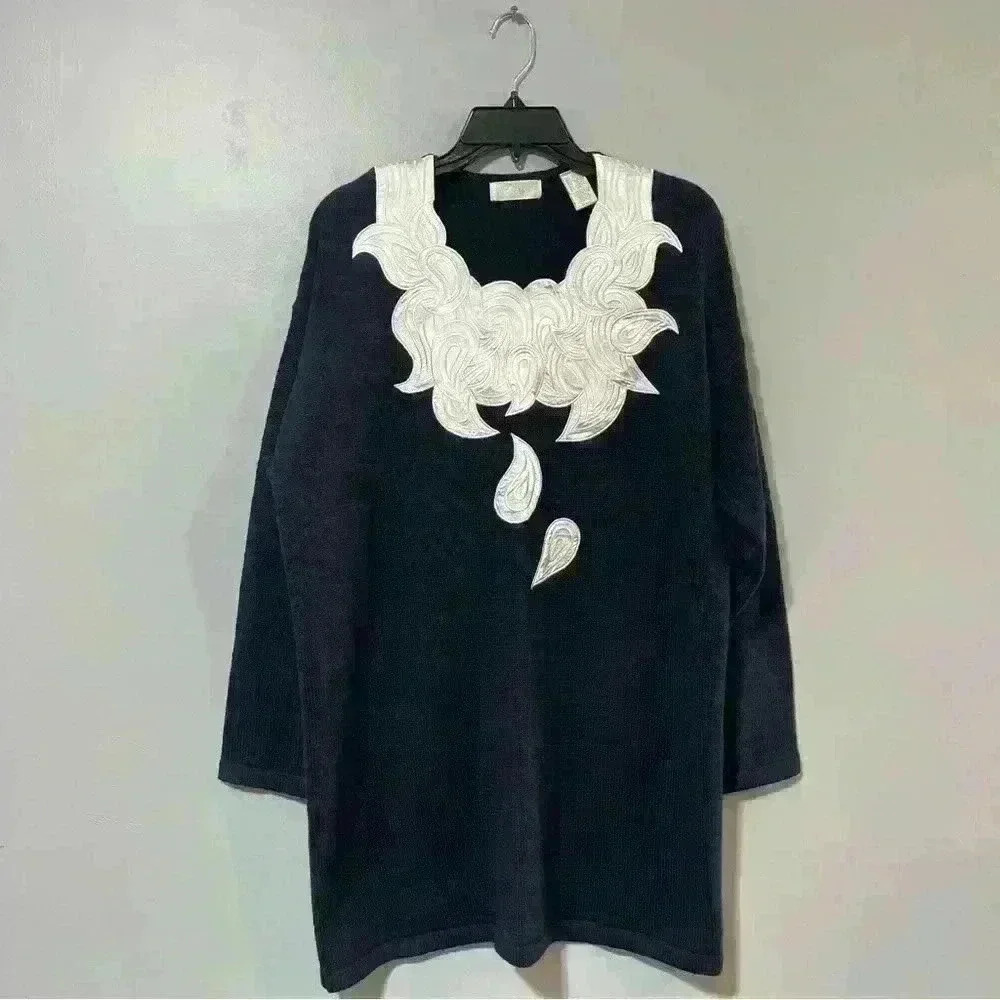 Apart Impressions Womens Size XL Wool Blend Navy Knit Appliqué Sweater Longline